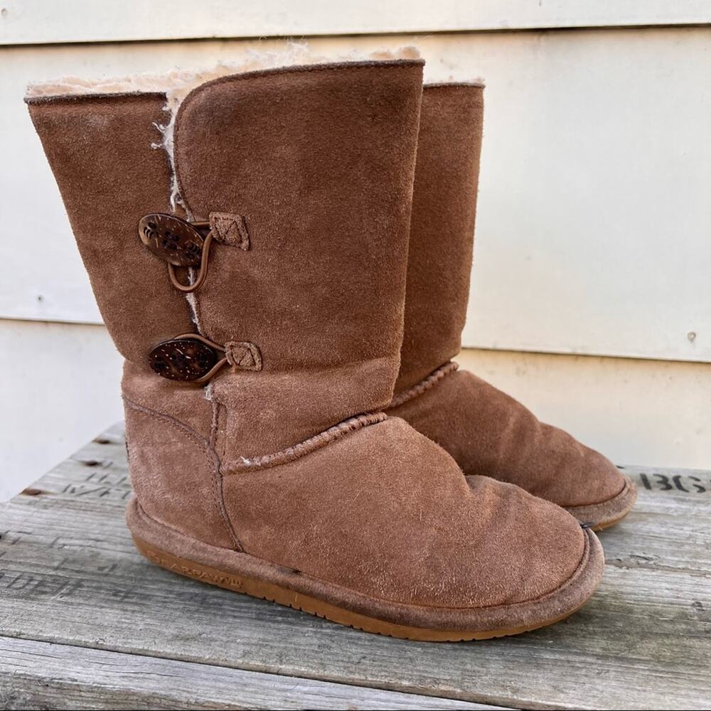 BearPaw Lori Tan Toggle suede shearling winter boots Size 2 YOUTH